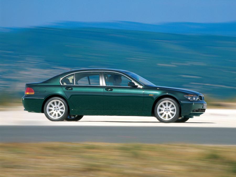  BMW 7-Series Long 2001 года  (фото 8 из 8)